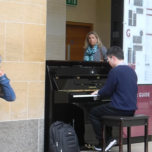 欧美性爱xx×高潮喷水
